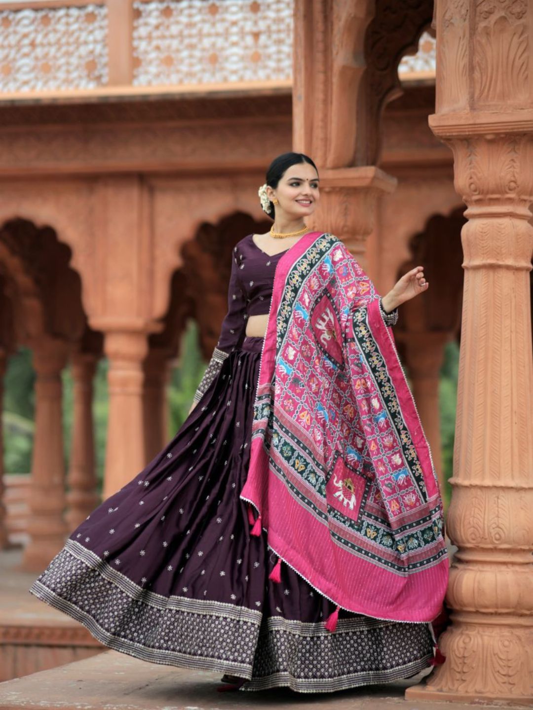 Latest Bridal Lehenga Colour Combinations for 2024 Indian Weddings!