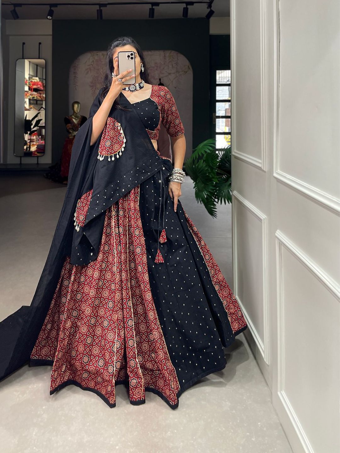 Shop the Finest Black Lehenga Choli Online - Elevate Your Style with E –  Gusto Village